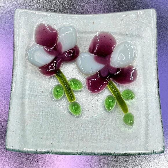 Elegant Art Glass Jewelry Dish with Floral Design by Dynasty Gallery Ring Dish - Picture 2 of 7